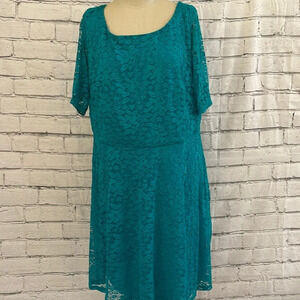 Women’s Paper Doll teal lace overlay dress 2X